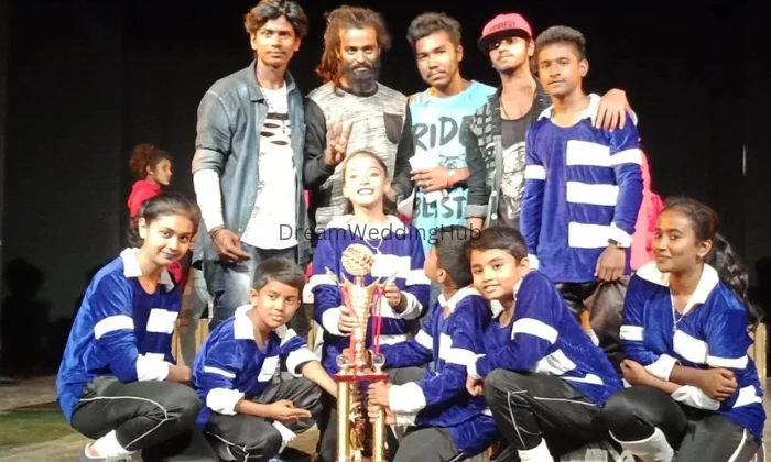 CREATIVE DANCE STUDIO